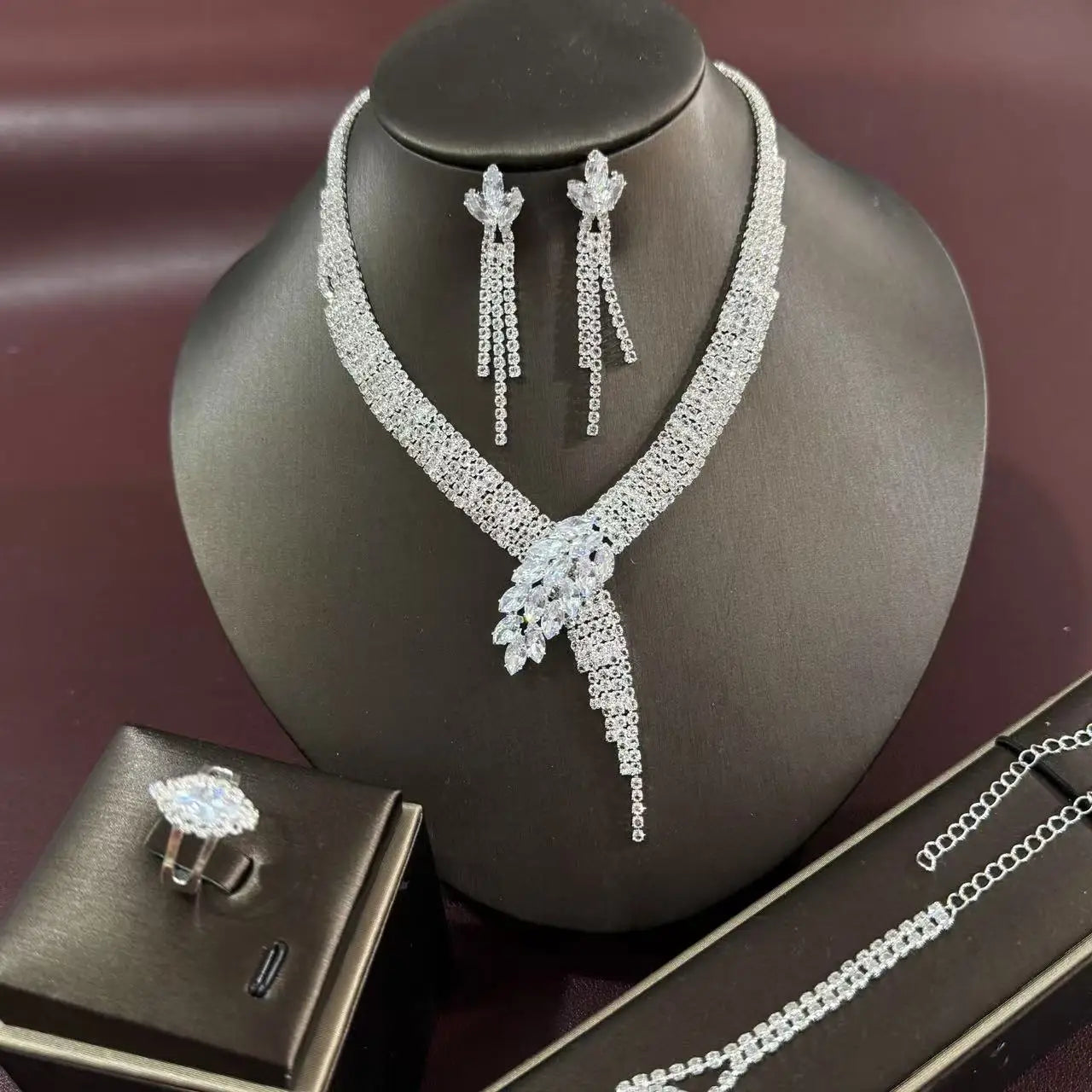 European and American 5-piece necklace set, earring bracelet, ring jewelry set, banquet dress jewelry set