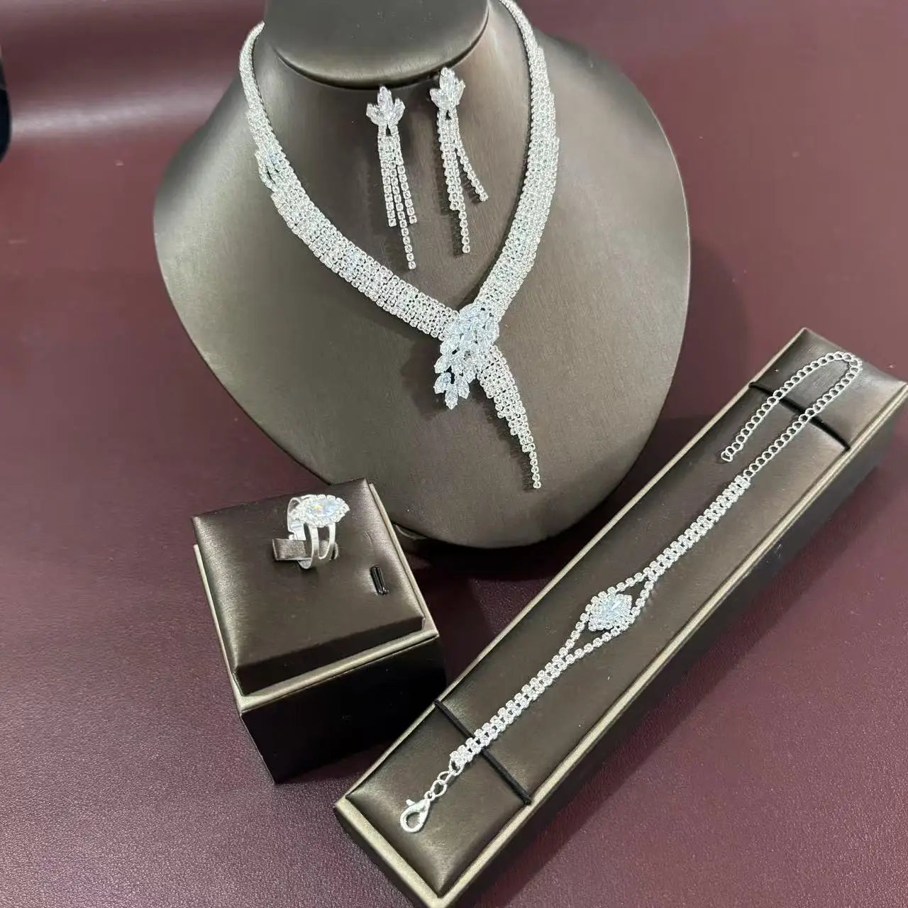 European and American 5-piece necklace set, earring bracelet, ring jewelry set, banquet dress jewelry set