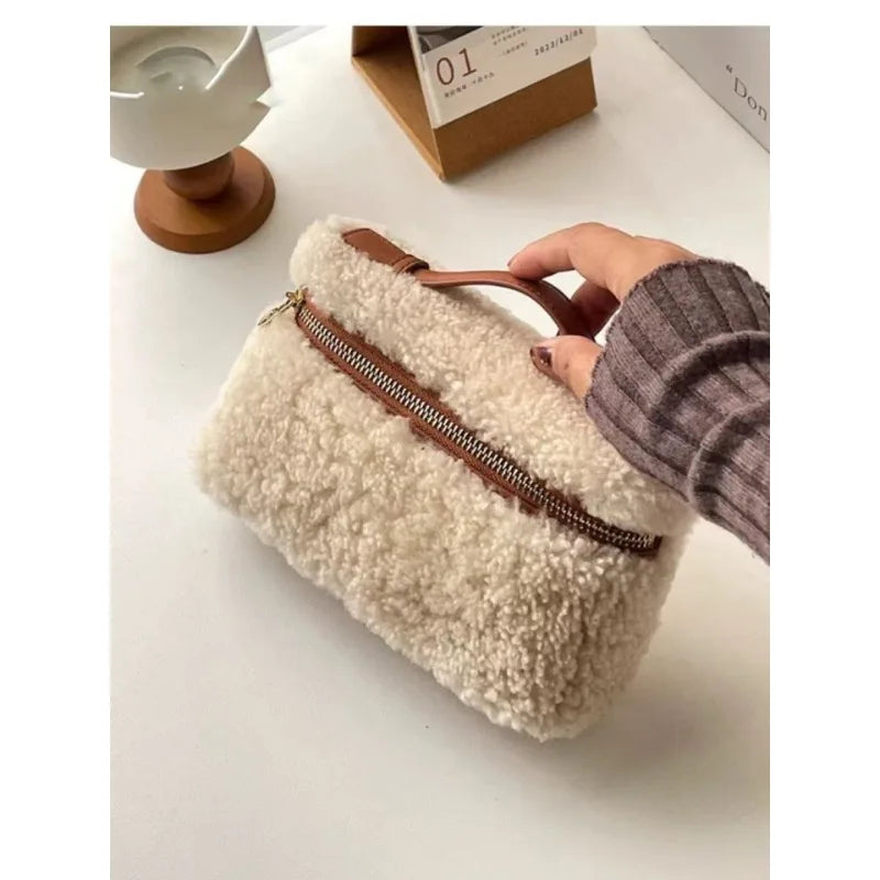 Ladies' bag 2025 new high-end retro wool lamb hand-held box bag niche design single shoulder crossbody bag