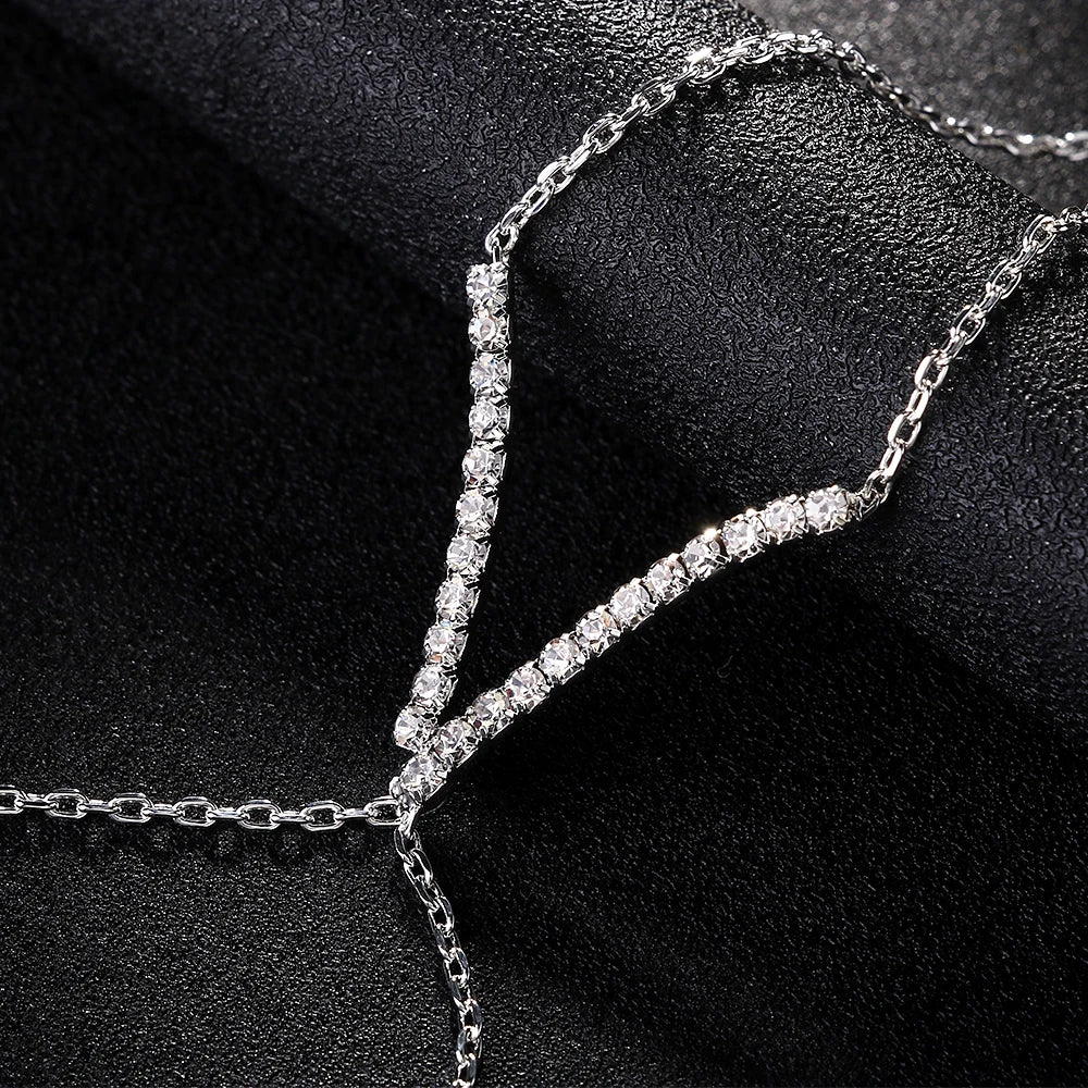 Luxury V-Shaped Bracelet Women Charms Ring Crystal Simple Fashion Sparkly Hand Accessories New Bridal Weeding Banfle Luxury